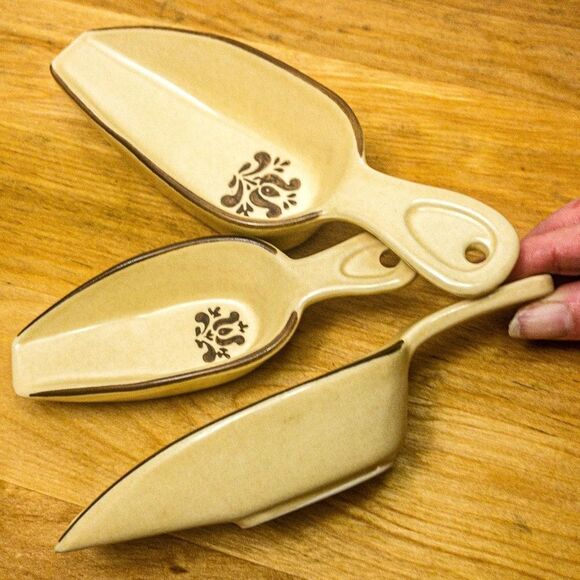 Pfaltzgraff Village Set Stoneware Scoops S,M,L Bicentennial Brown on Ivory - Picture 9 of 10